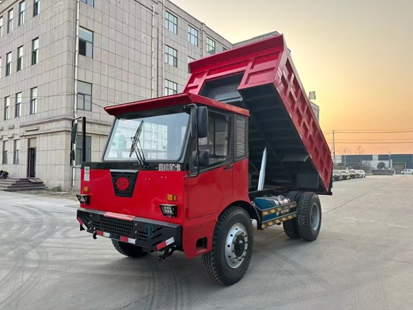 煤矿运输车